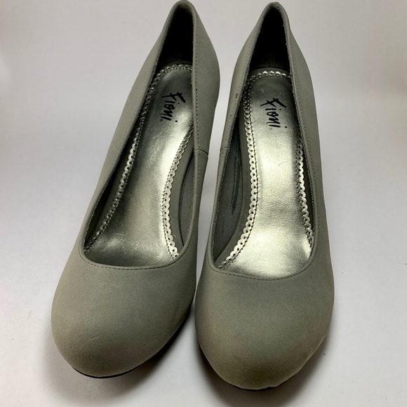 Fioni gray faux suede heels pumps GET GAMS HERE❤️ - Picture 7 of 11